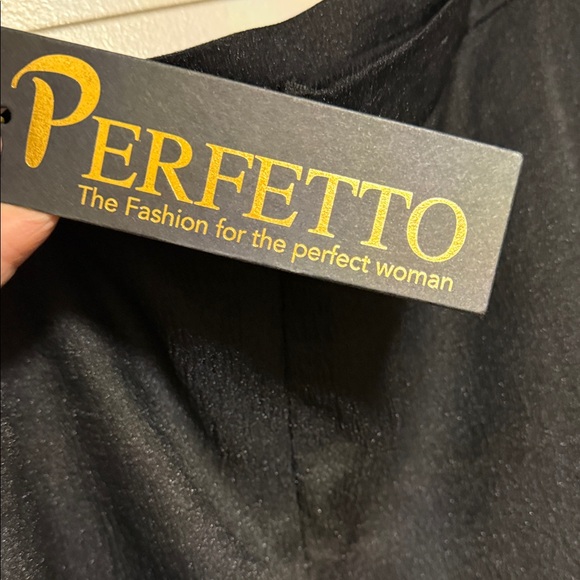 Elegant Black Chiffon Skirt - Picture 4 of 9